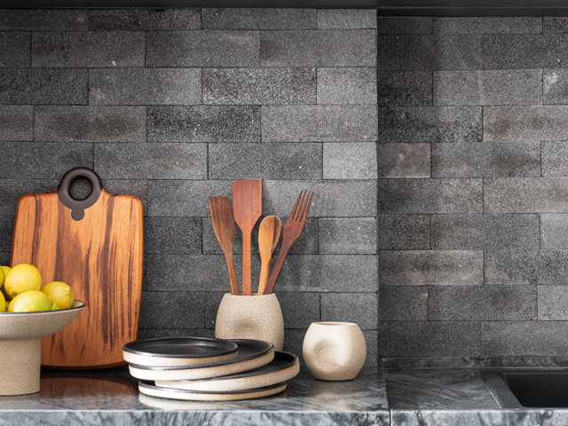 Black Lava Brick  Hitam